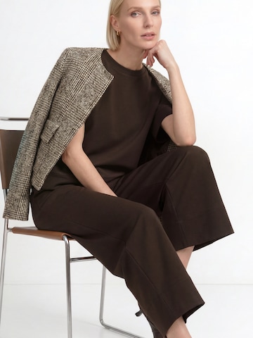 Wide leg Pantaloni con pieghe di Rich & Royal in marrone