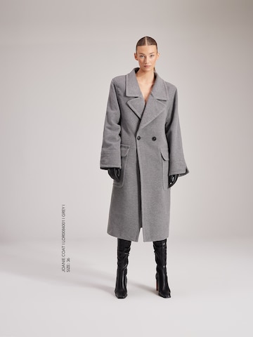 Manteau mi-saison 'Joanie' RÆRE by Lorena Rae en gris