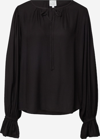 Line of Oslo Blouse in Zwart: voorkant