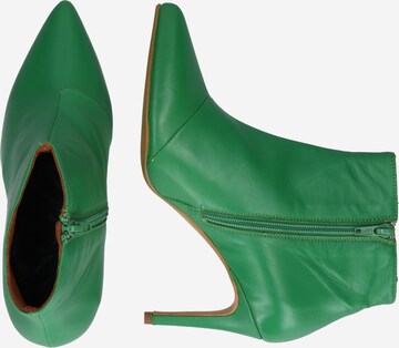 FRIDA by SCHOTT & BRINCK Ankle Boots 'Adalie' in Green