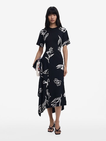 Robe Desigual en noir : devant