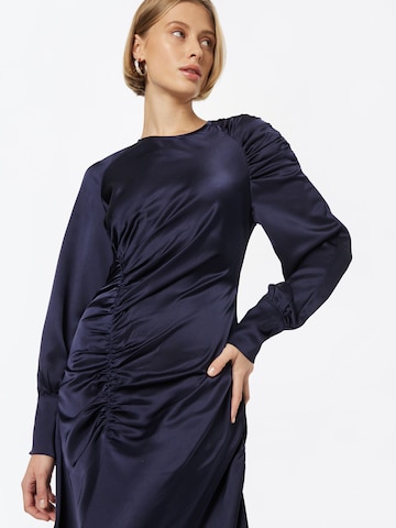 Robe de cocktail 'Amelia' AMY LYNN en bleu