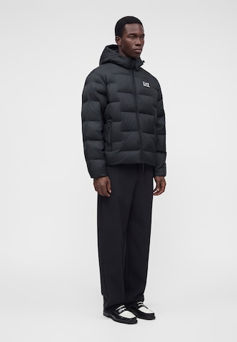 EA7 Emporio Armani Зимняя куртка в Черный