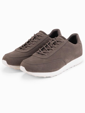 Ombre Sneakers in Brown
