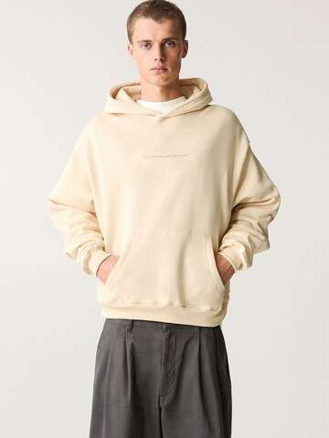 Pull&Bear Sweatshirt in Beige: front