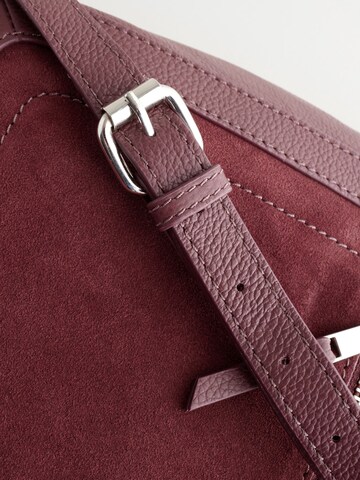 Next Messenger in Red