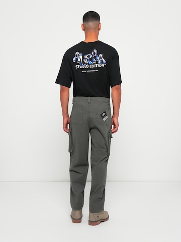 ALPHA INDUSTRIES Loosefit Παντελόνι cargo σε γκρι