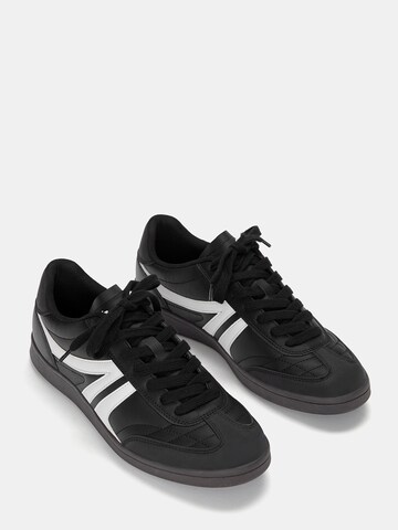 Baskets basses Pull&Bear en noir