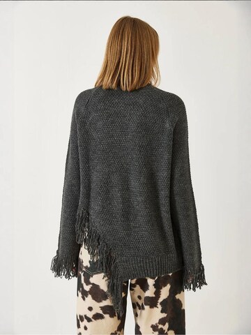 Pullover di Bianco Lucci in grigio