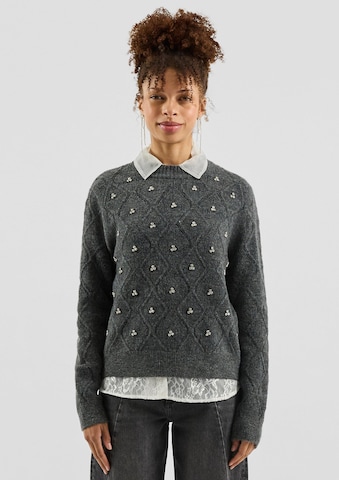 QS Pullover in Grau: Vorderseite