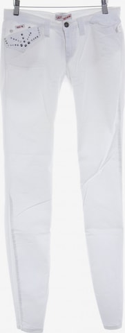 Sexy Woman Slim Jeans in 30-31 in White: front