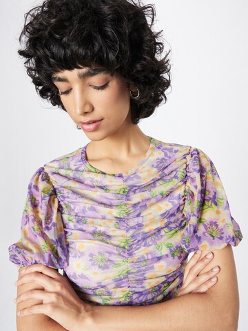 T-shirt Nasty Gal en violet