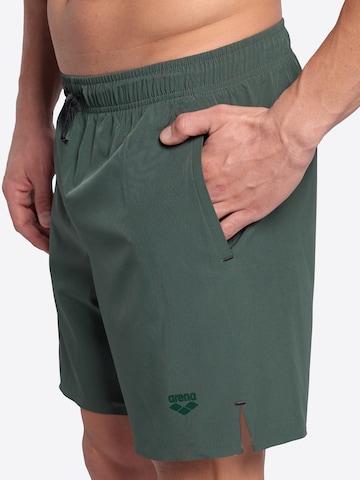 ARENA Kratke kopalne hlače 'EVO' | zelena barva