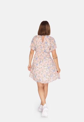 Robe d’été Elara en rose