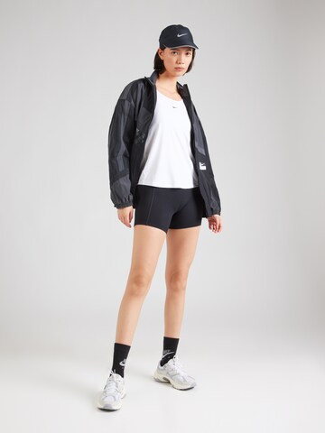 NIKE Sportsoverdel 'ONE CLSC' i hvid