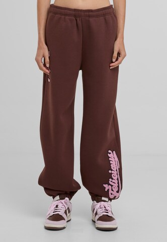 Felicious Loose fit Trousers in Brown