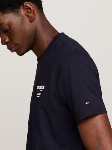 T-Shirt 'Global Stripe' TOMMY HILFIGER en bleu