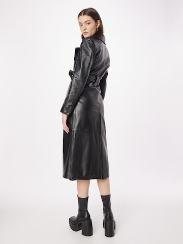 Karen Millen Between-Seasons Coat in Black