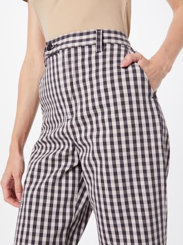 LEVI'S ® Normální Kalhoty s puky 'Math Club Slacks' – fialová