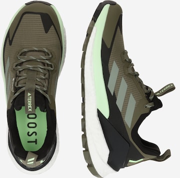 ADIDAS TERREX Χαμηλό παπούτσι 'Free Hiker 2.0' σε πράσινο