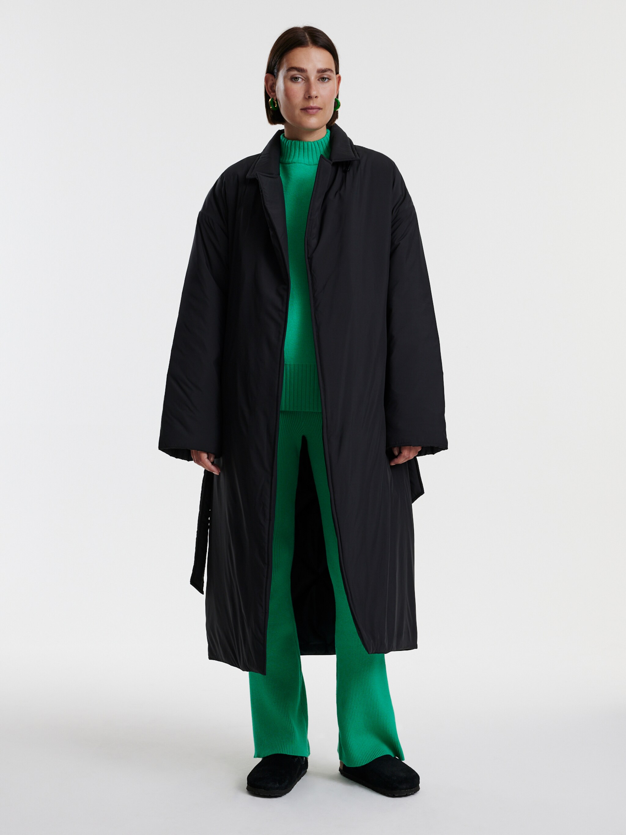 EDITED Produkte Mantel 'Yuki' schwarz