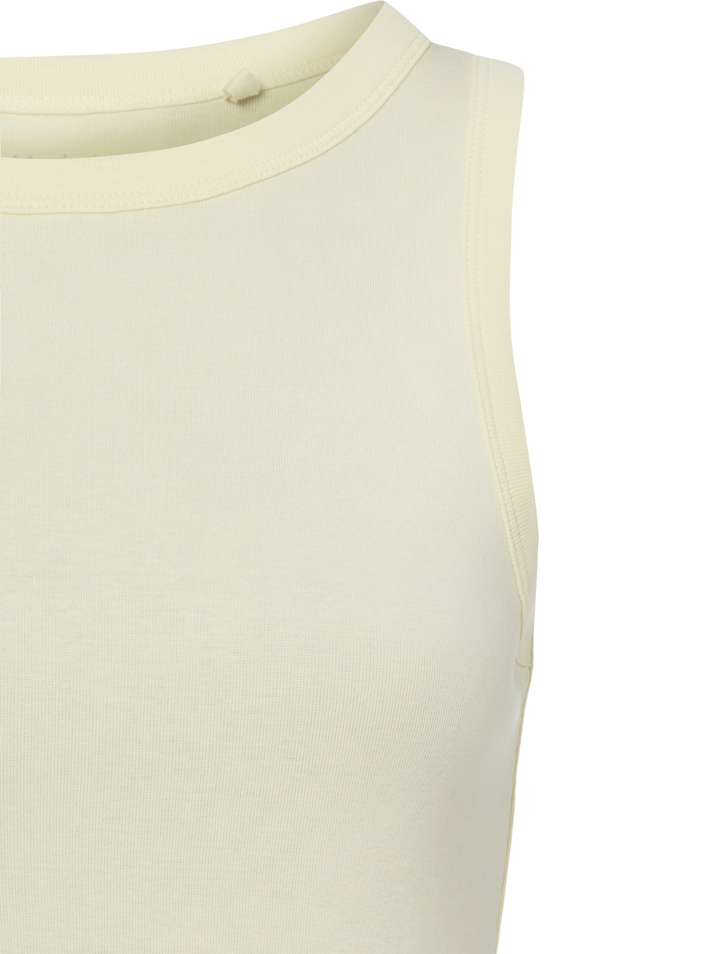 Marie Lund Top in Beige