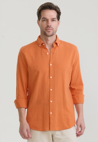 Coupe regular Chemise business Felix Hardy en orange : devant