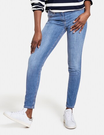 GERRY WEBER Skinny Jeans in Blauw: voorkant