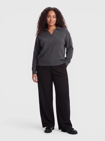 everly® Pullover in Grau