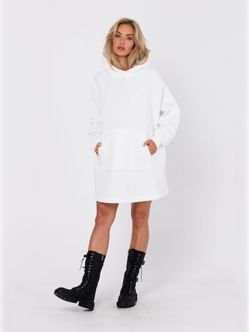 made of emotion - Vestido en blanco