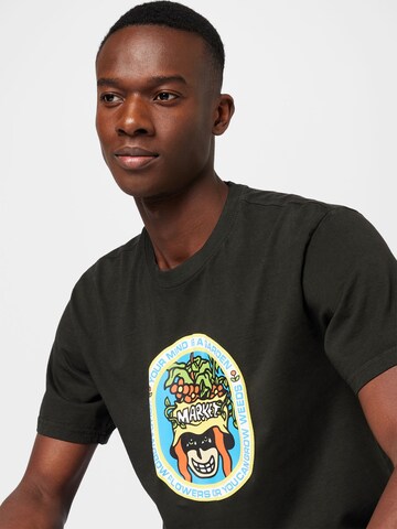 MARKET - Camiseta 'LAND ESCAPE GARDEN' en negro