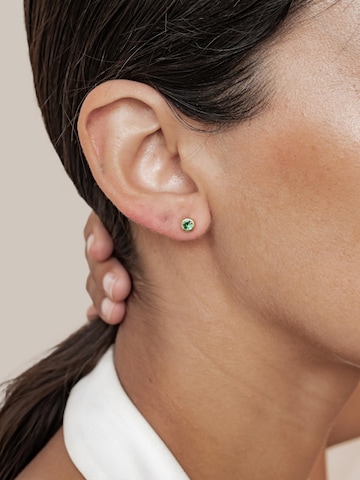 Orecchini 'Emerald Bezel Cubic Zirconia' di Hey Happiness in oro