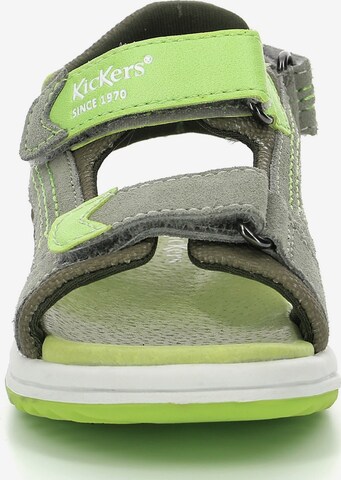 Calzatura aperta di Kickers in verde