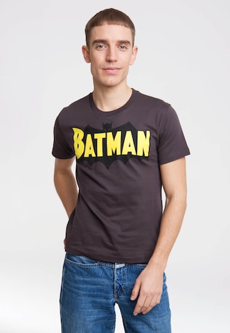 LOGOSHIRT Shirt 'BATMAN - WINGS' in Grau: predná strana