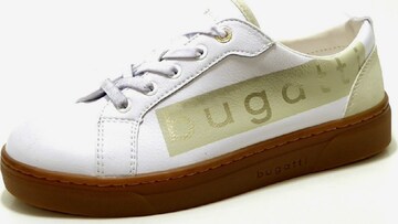 bugatti Sneakers in White: front