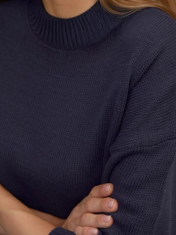 Hiccup Sweater in Blue