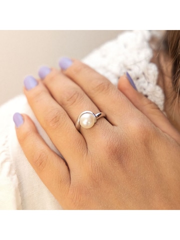 Zeeme Ring in Weiß: Vorderseite