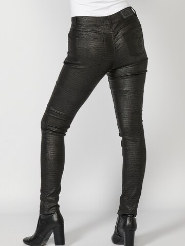 KOROSHI Slimfit Broek in Zwart