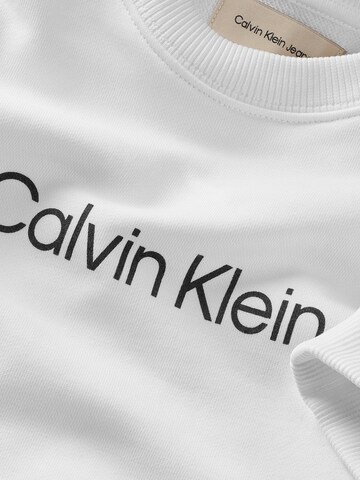 Sweat Calvin Klein Jeans en blanc