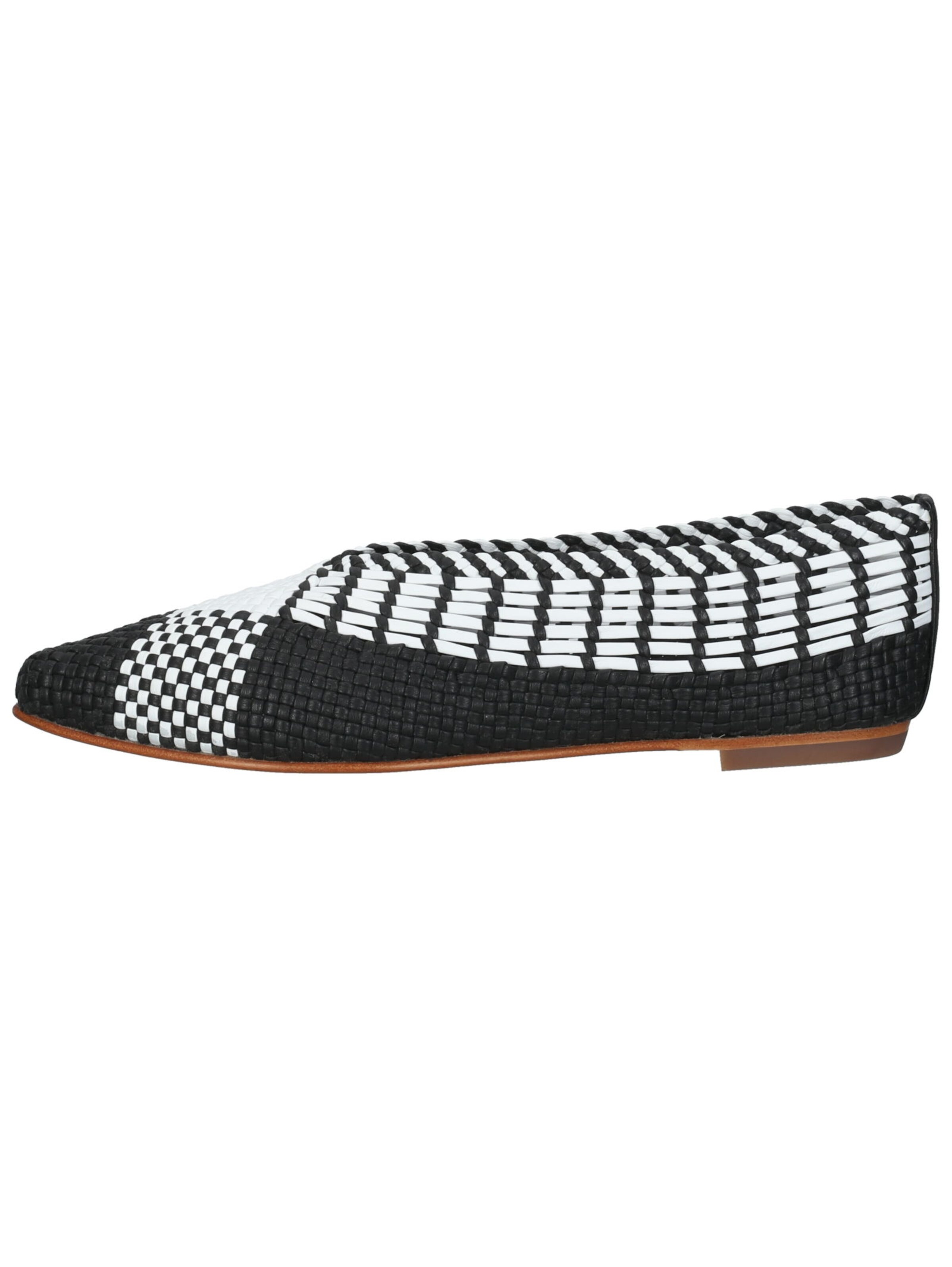 Chaussure basse MELVIN & HAMILTON en noir