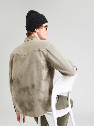 LEVI'S ® Средняя посадка Рубашка в Зеленый