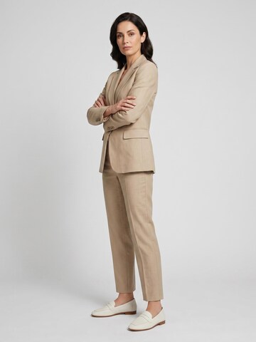 VENEZIA Classic Flats in Beige: front