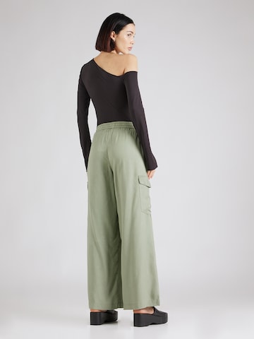 LTB Široke hlačnice Kargo hlače 'KASEME' | zelena barva