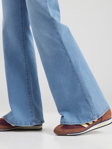 ONLY Расклешенный Джинсы 'ONLLush' в Синий