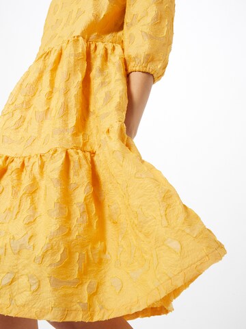 VILA Kleid in Gelb