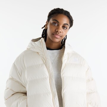 Giacca invernale 'Boston Puffer Jacket' di new balance in bianco