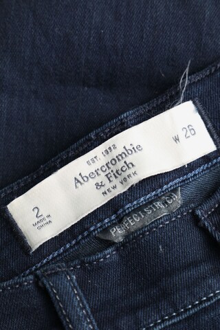 Abercrombie & Fitch Cropped Jeans 26 in Blau