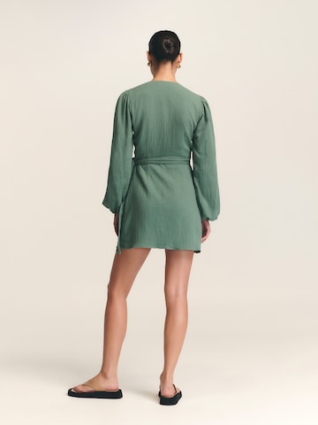 Rochie 'Dana' de la St MRLO pe verde: spate