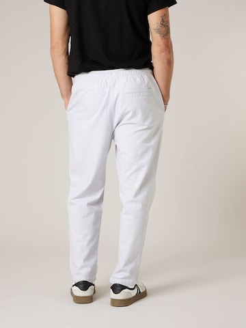 Loosefit Pantalon chino 'Marin' Deeluxe en gris