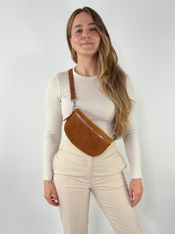 lePelou Fanny Pack 'VALENTINA medium' in Brown